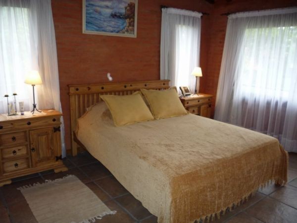 Hermosa casa para alquilar a tres cuadras del mar en Pinares.